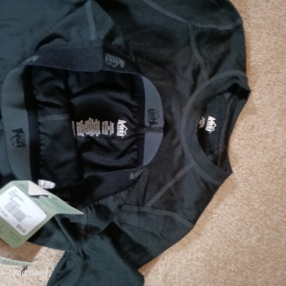 REI Midweight Base Layer Top and bottom set - Kids size 8 -S- - Picture 2 of 2